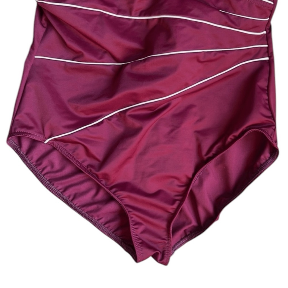 MIRACLESUIT Horizon Swimsuit in Magenta Purple Size XL — LAKE LIFE VIBES… - Picture 7 of 11